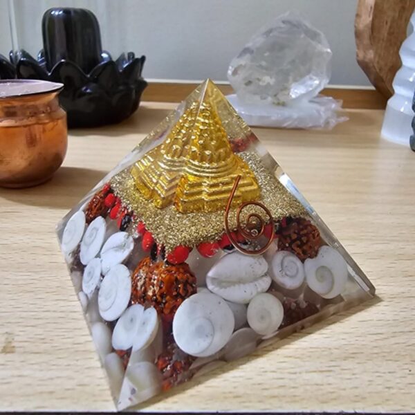 Vastu Crystal Pyramid - Image 3